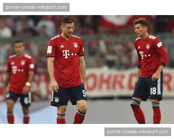 “半场战报：穆西亚拉传射建功，拜仁慕尼黑客场2-0领先门兴”