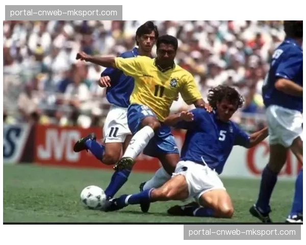 深度报道：足球书籍《链式防守的遗产》热销，反映球迷对传统防守艺术的怀旧。